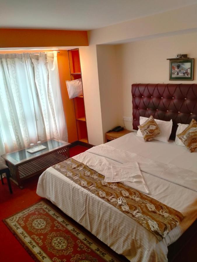 Готель Oyo 12370 Royal Sarava Дарджилінг Екстер'єр фото