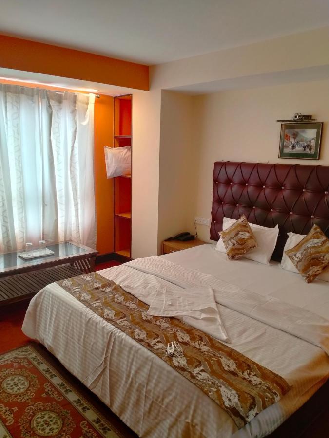 Готель Oyo 12370 Royal Sarava Дарджилінг Екстер'єр фото